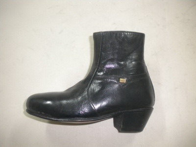 Botines de tacon cubano