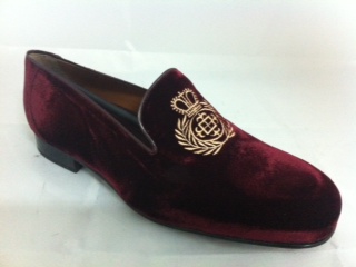 Modelo-826, en terciopelo color burdeos
