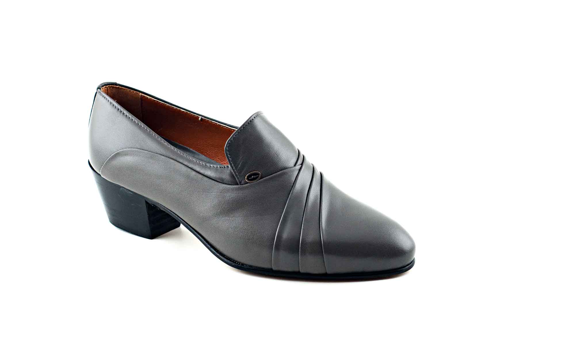 Mod-30056, fabricado en tafilete gris